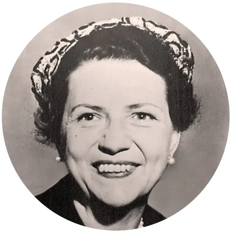 Headshot of Doris Fleeson in her middle years